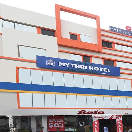 Capital O 63727 Mythri Hotel Maula Ali Exterior foto