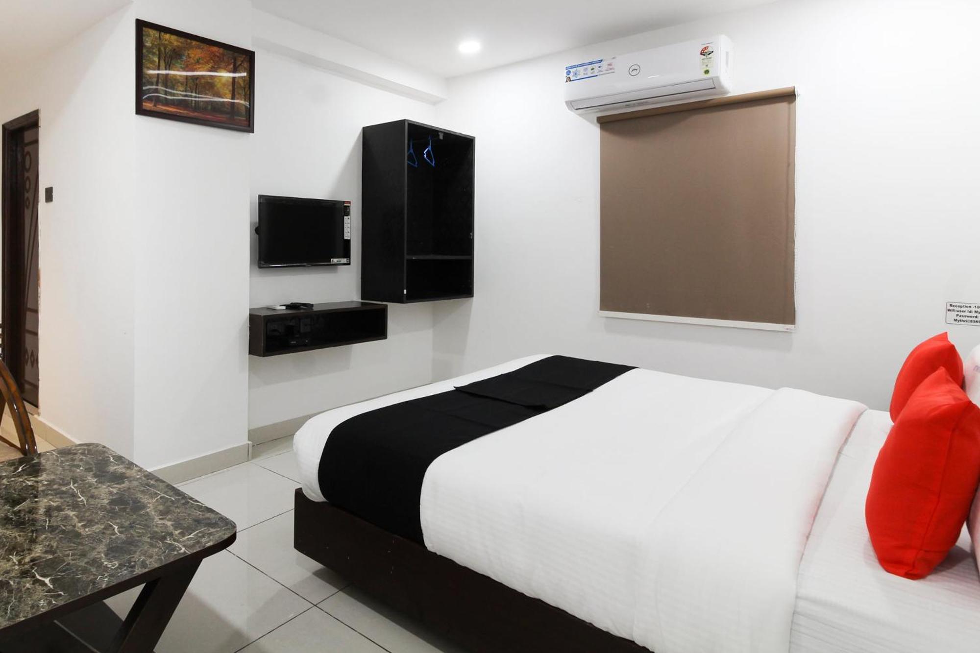 Capital O 63727 Mythri Hotel Maula Ali Exterior foto