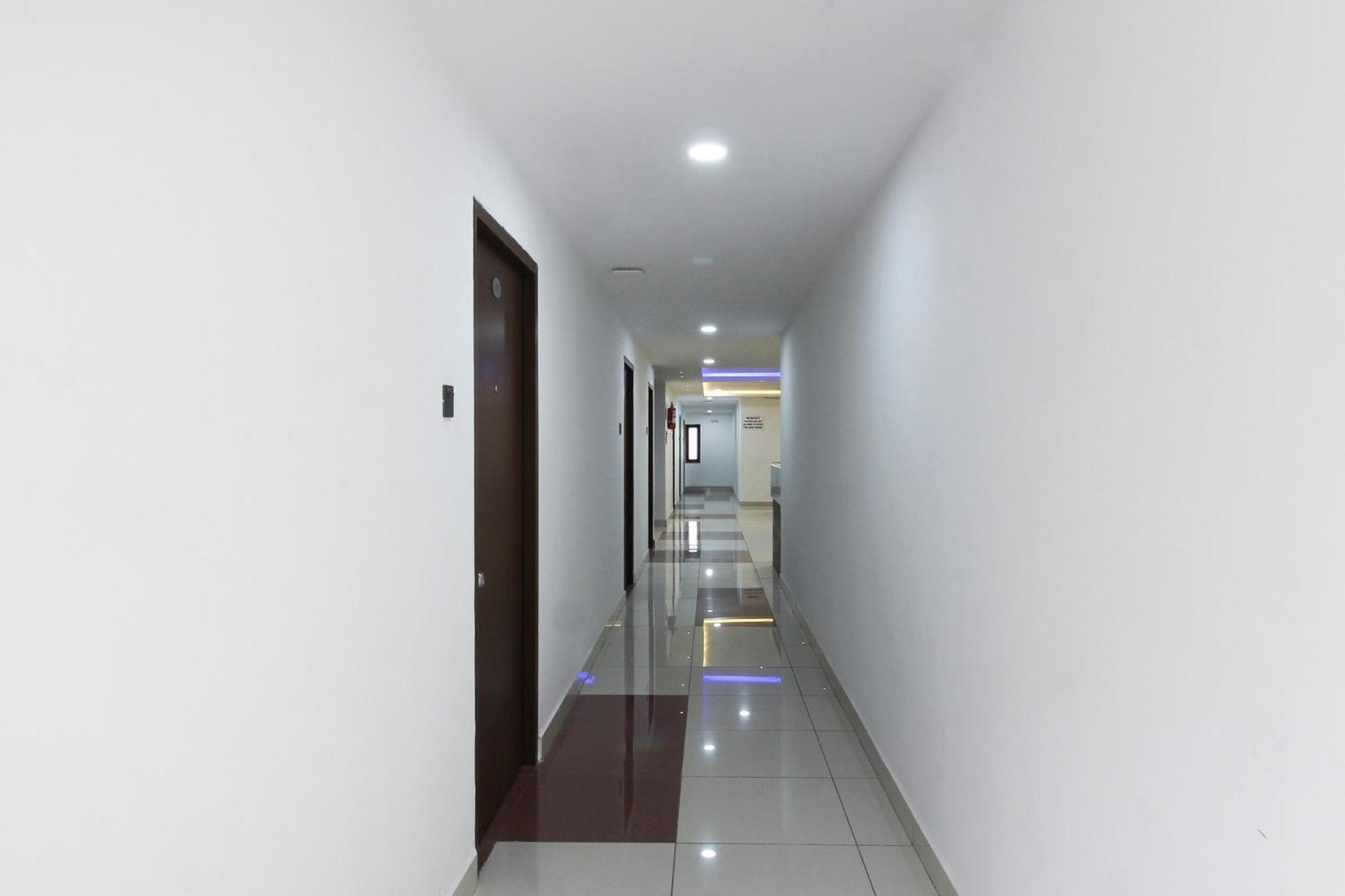 Capital O 63727 Mythri Hotel Maula Ali Exterior foto